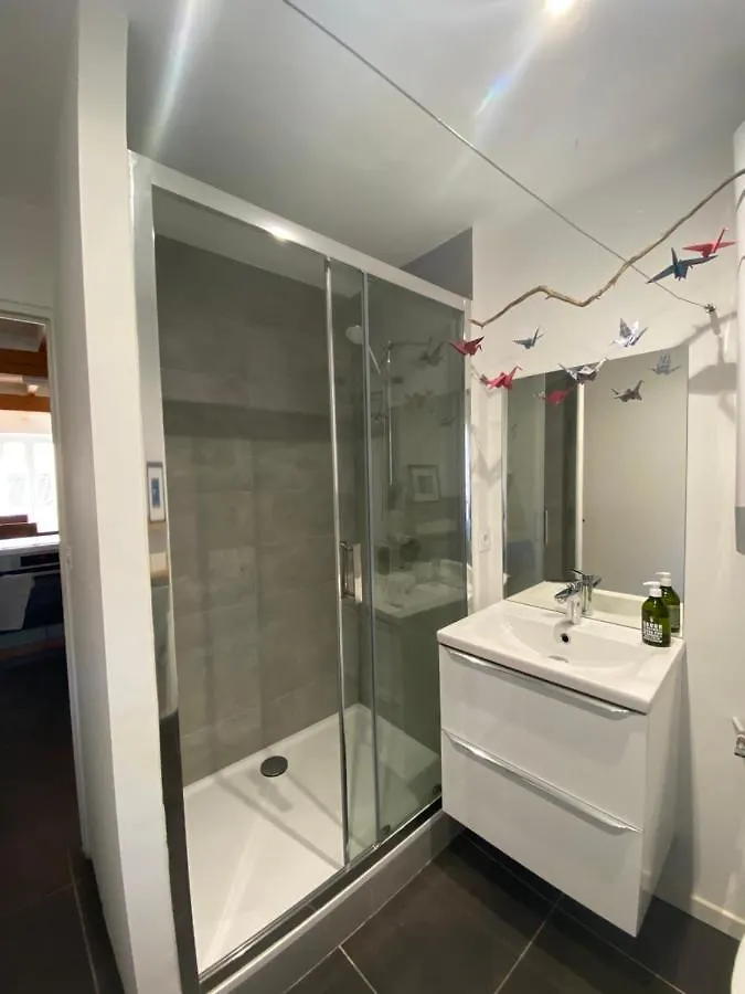 Medieval Avignon, Calm, Stunning & Spacious 60M2 צרפת